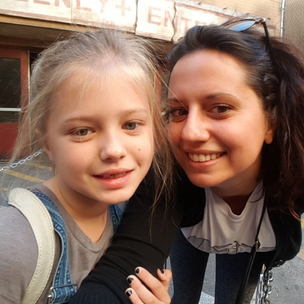 Meet your Posher, Ashley